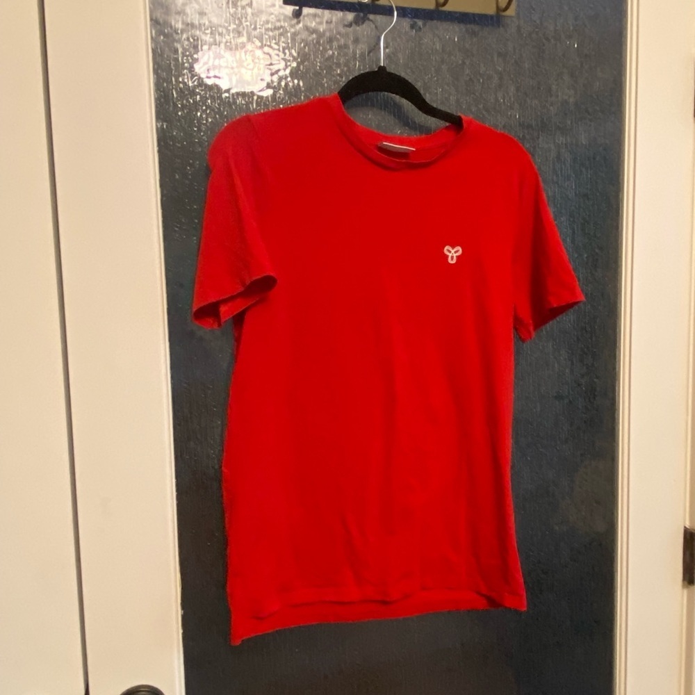 NWOT TNA T-Shirt (Aritzia)